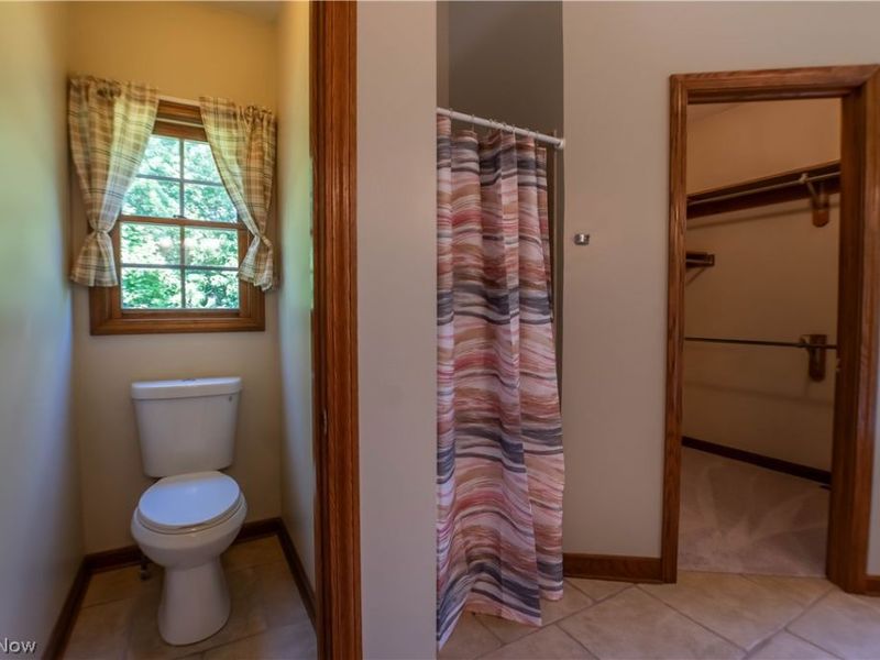 1807 Smith Kramer Street NE, Hartville, OH 44632 Photo 32