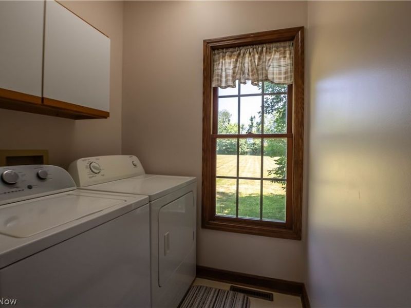1807 Smith Kramer Street NE, Hartville, OH 44632 Photo 34