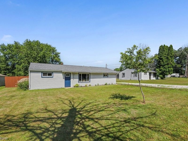 2074 Samuel Drive, Brunswick, OH 44212 Photo 2