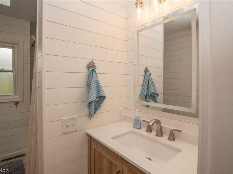727 Sleepy Hollow Drive , Uniontown, OH 44685 Photo 30