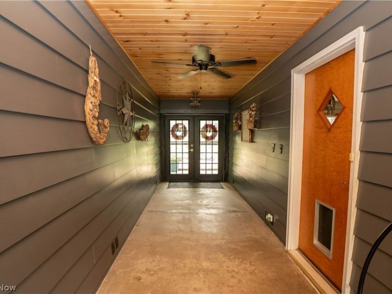 727 Sleepy Hollow Drive , Uniontown, OH 44685 Photo 7