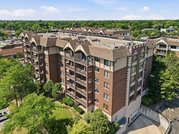 10 S Wille Street , Unit 209, Mount Prospect, IL 60056