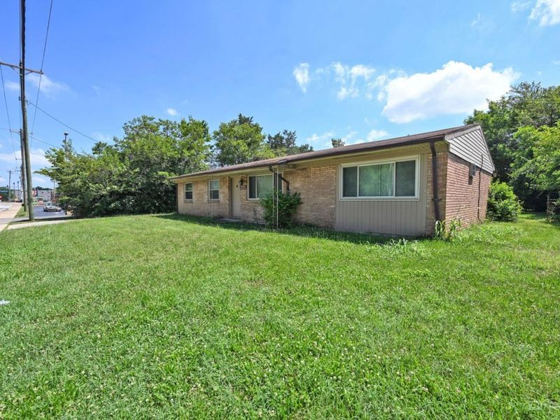 8038 Winton Road, Springfield Twp., OH 45224 Photo 2