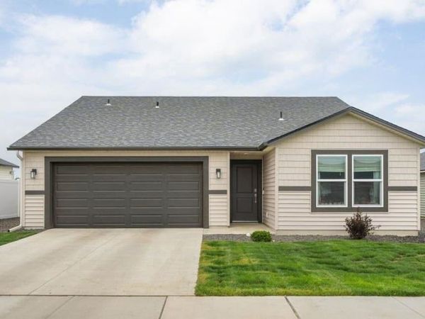 1106 E L St, Deer Park, WA 99006