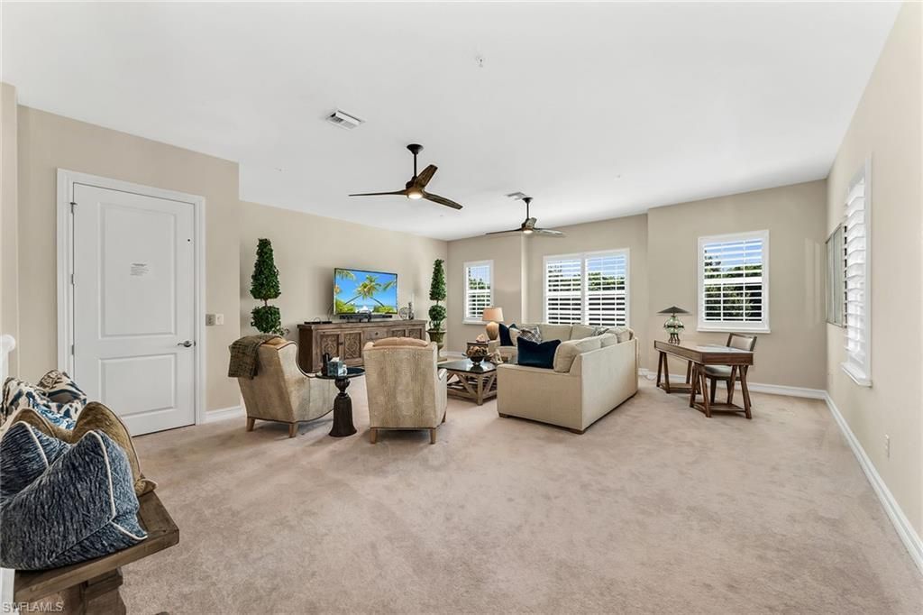 7825 Hawthorne Dr , Unit 2104, Naples, FL 34113 Photo