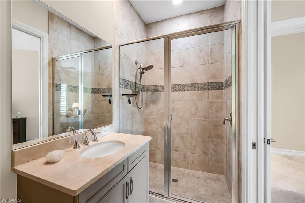 7825 Hawthorne Dr , Unit 2104, Naples, FL 34113 Photo