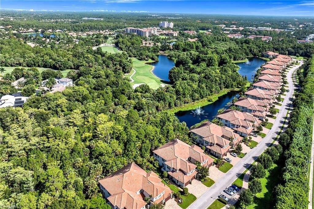7825 Hawthorne Dr , Unit 2104, Naples, FL 34113 Photo