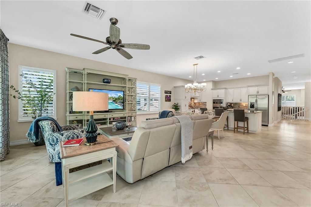 7825 Hawthorne Dr , Unit 2104, Naples, FL 34113 Photo