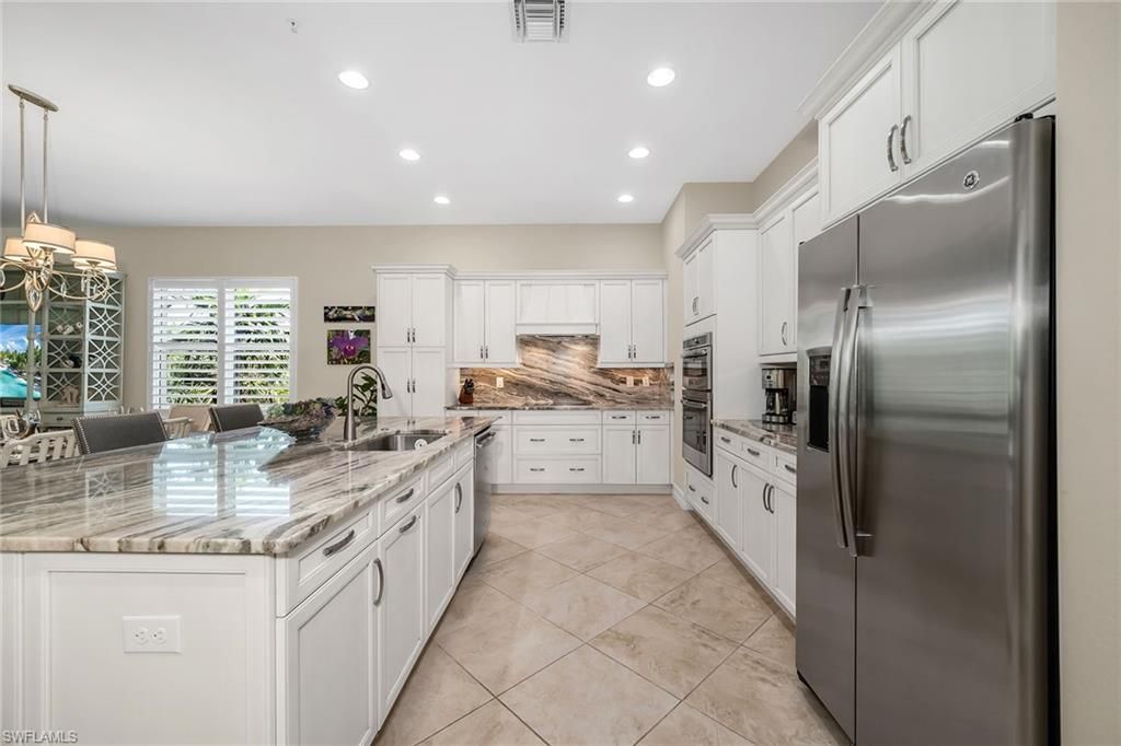 7825 Hawthorne Dr , Unit 2104, Naples, FL 34113 Photo