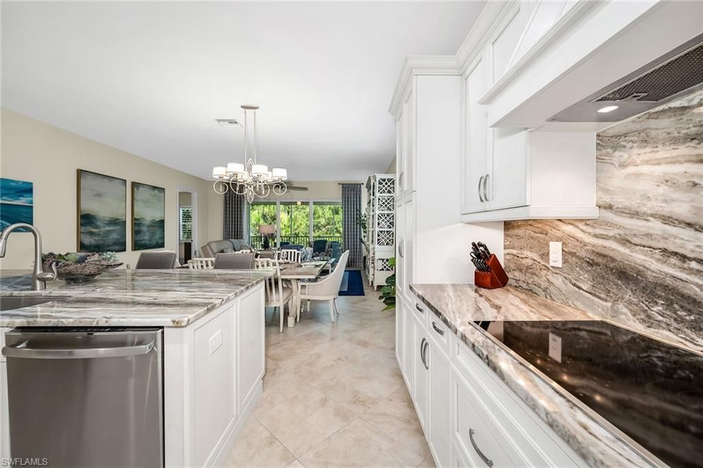 7825 Hawthorne Dr , Unit 2104, Naples, FL 34113 Photo