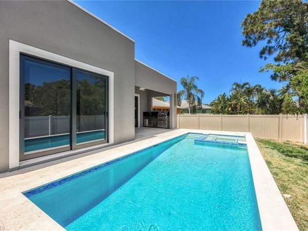 1297 Trail Terrace DR , NAPLES, FL 34103