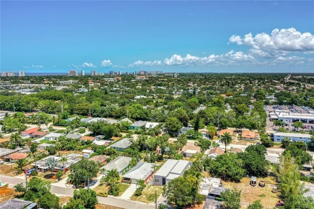 1297 Trail Terrace Dr , Naples, FL 34103 Photo