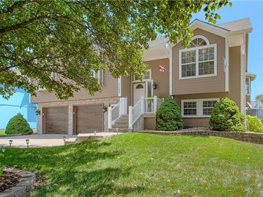 1103 Keagon Avenue, Greenwood, MO 64034