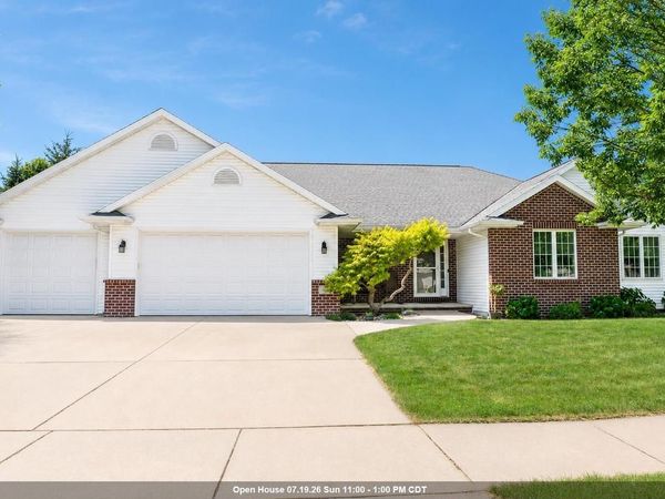 4801 N BENVIEW COURT, Appleton, WI 54913