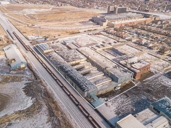 3100 W Concordia AVENUE, Milwaukee, WI 53216