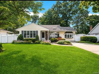 12 Larry Road Selden, NY 11784