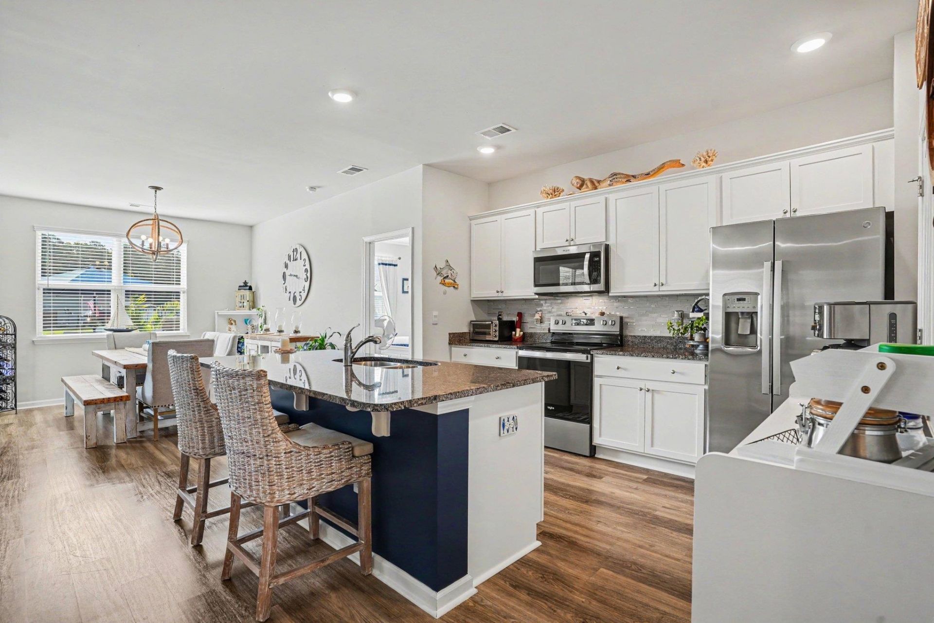 479 Samara Dr.  Photo 12