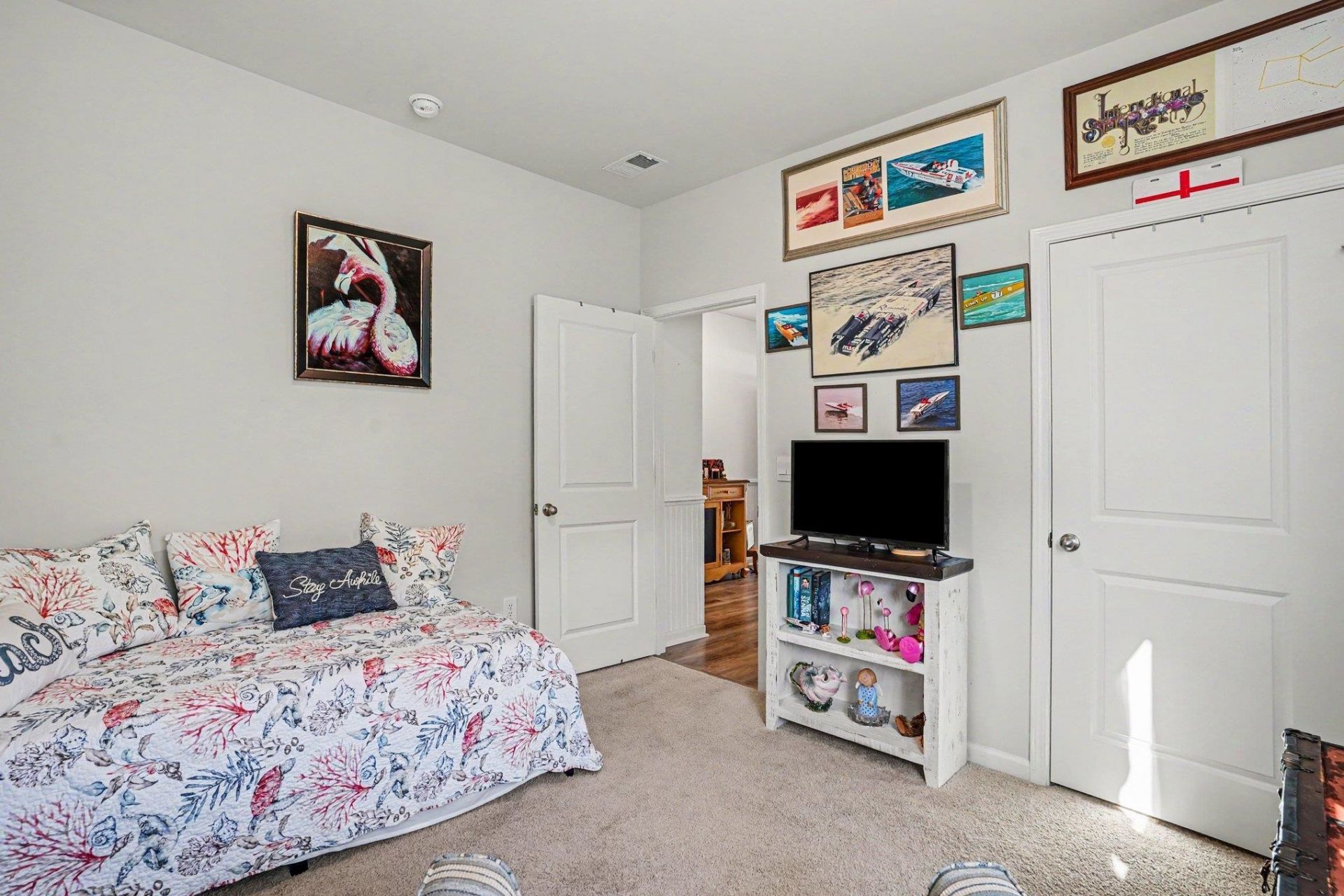 479 Samara Dr.  Photo 23