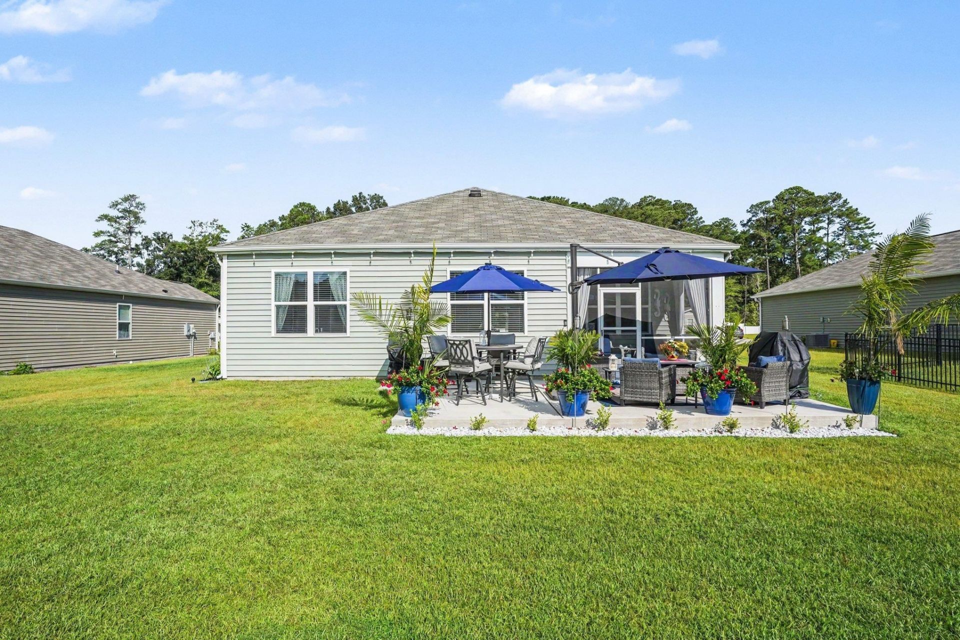 479 Samara Dr.  Photo 31