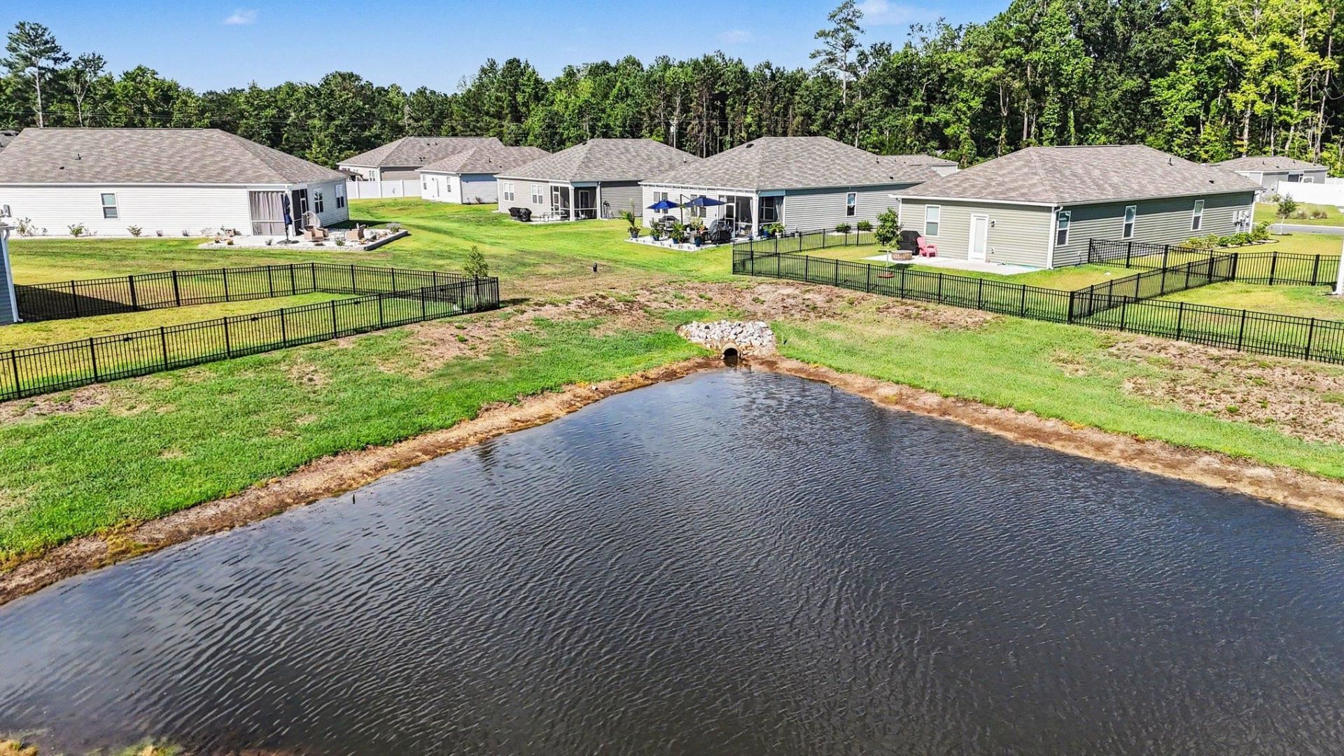 479 Samara Dr.  Photo 37