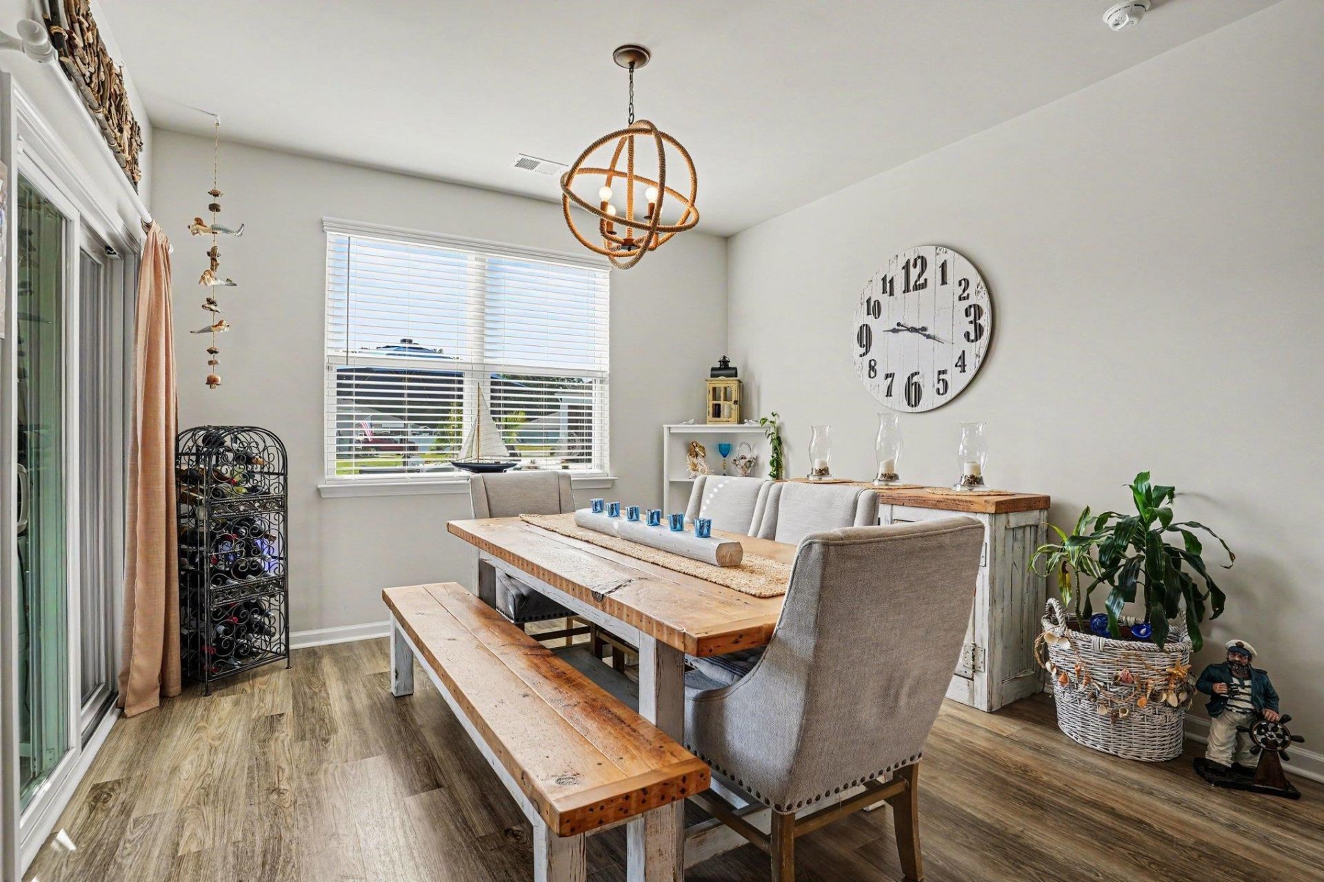 479 Samara Dr.  Photo 8
