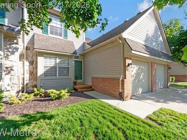 41874 Cantebury Drive, Novi, MI 48377