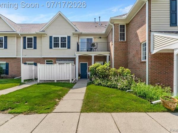 2929 Cottonwood Drive, Waterford Twp, MI 48328