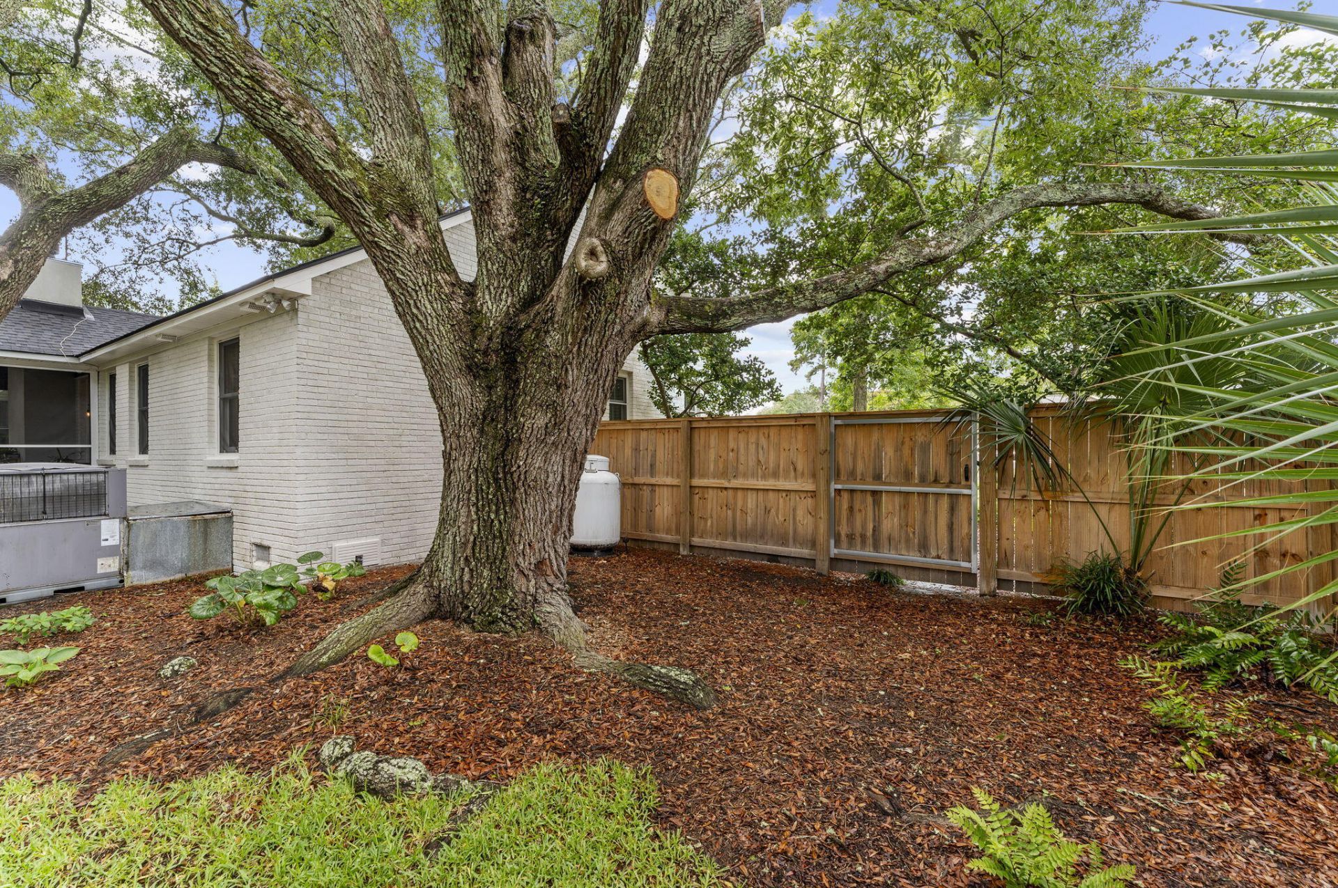 1114 Meadowcroft Lane Photo 59