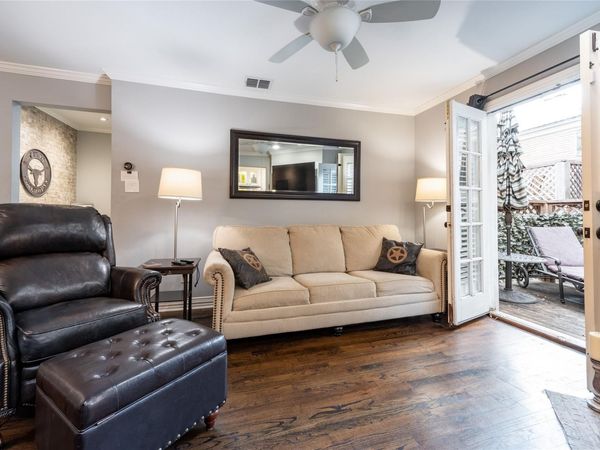 908 E 32 ST , Unit 203, Austin, TX 78705