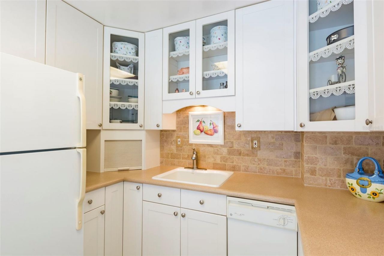 835 49th Avenue N, Saint Petersburg, FL 33703 Photo