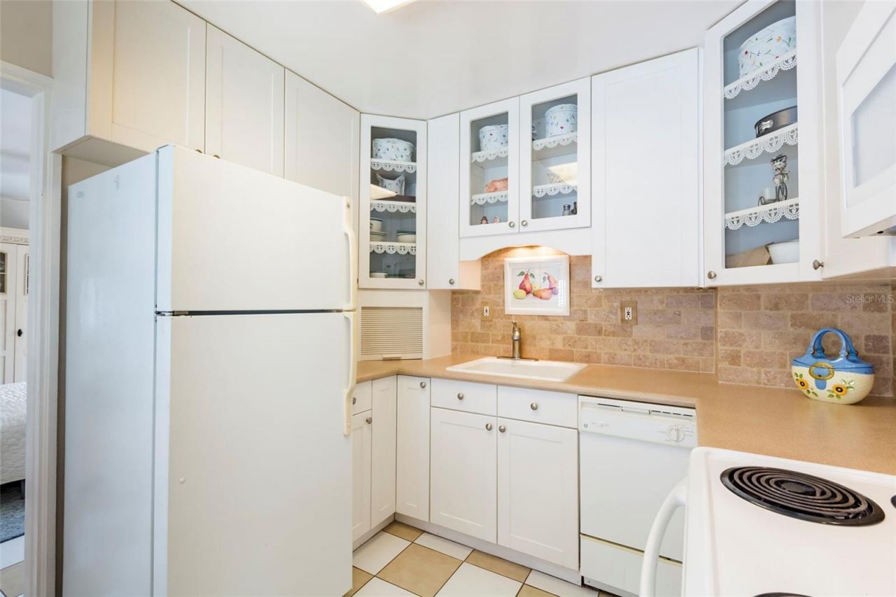 835 49th Avenue N, Saint Petersburg, FL 33703 Photo