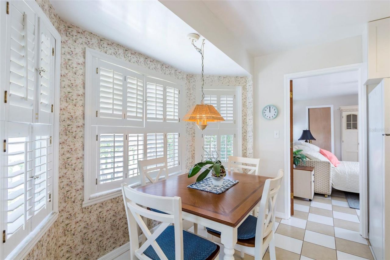 835 49th Avenue N, Saint Petersburg, FL 33703 Photo