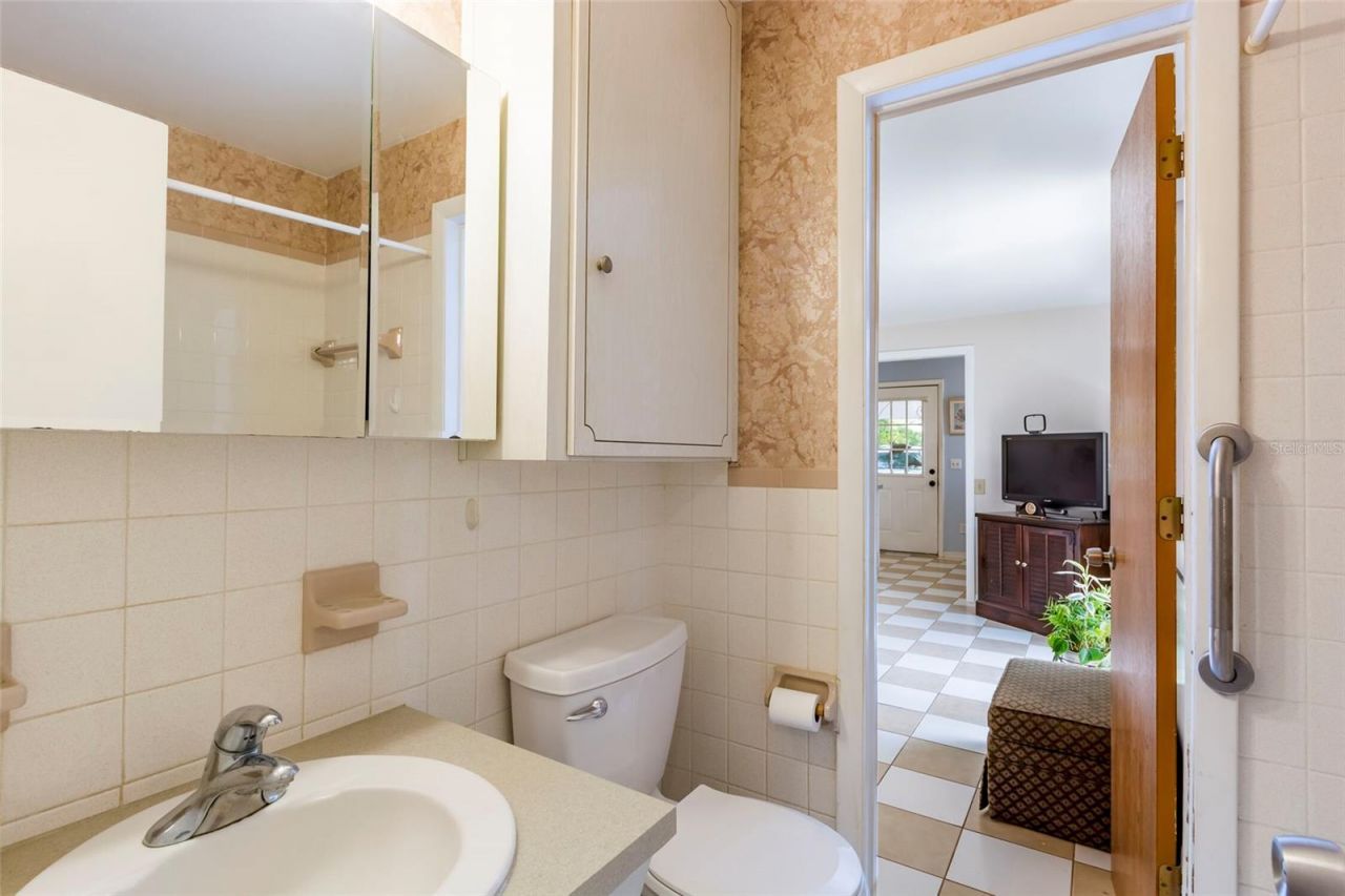 835 49th Avenue N, Saint Petersburg, FL 33703 Photo