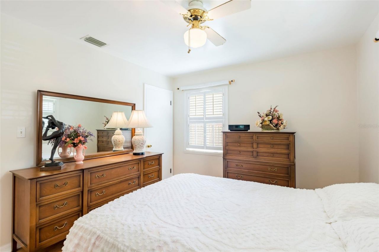 835 49th Avenue N, Saint Petersburg, FL 33703 Photo