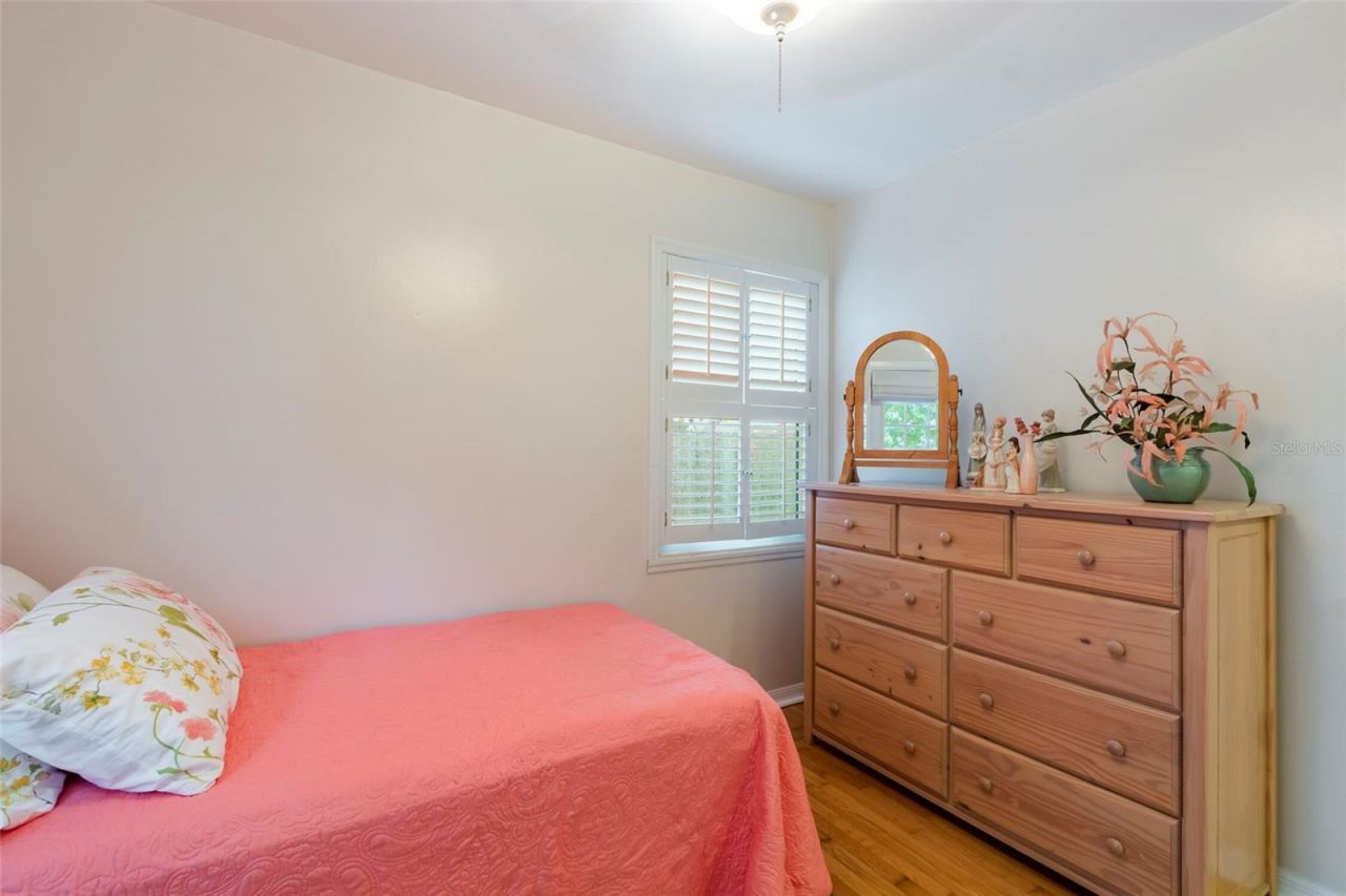 835 49th Avenue N, Saint Petersburg, FL 33703 Photo