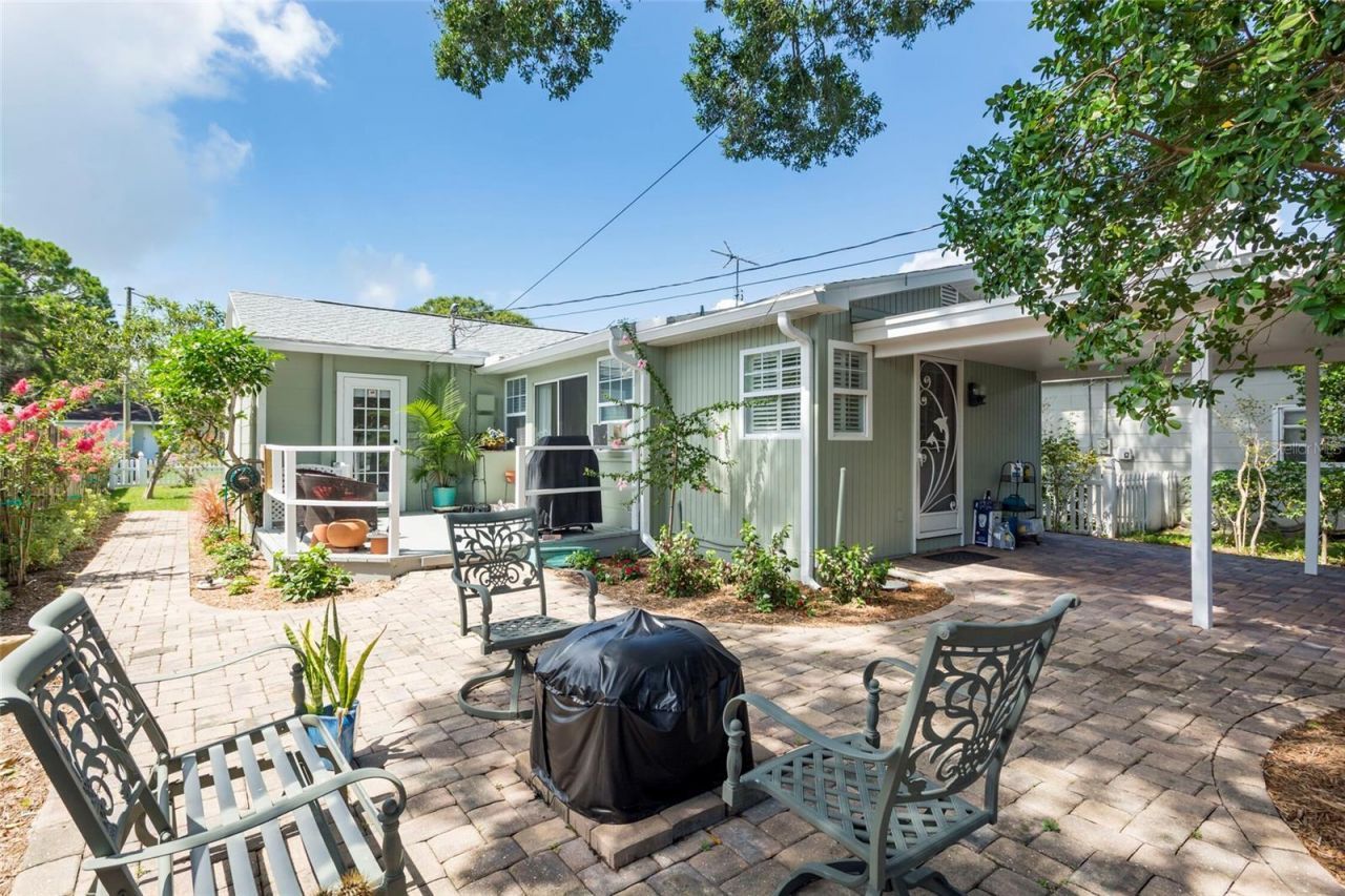 835 49th Avenue N, Saint Petersburg, FL 33703 Photo