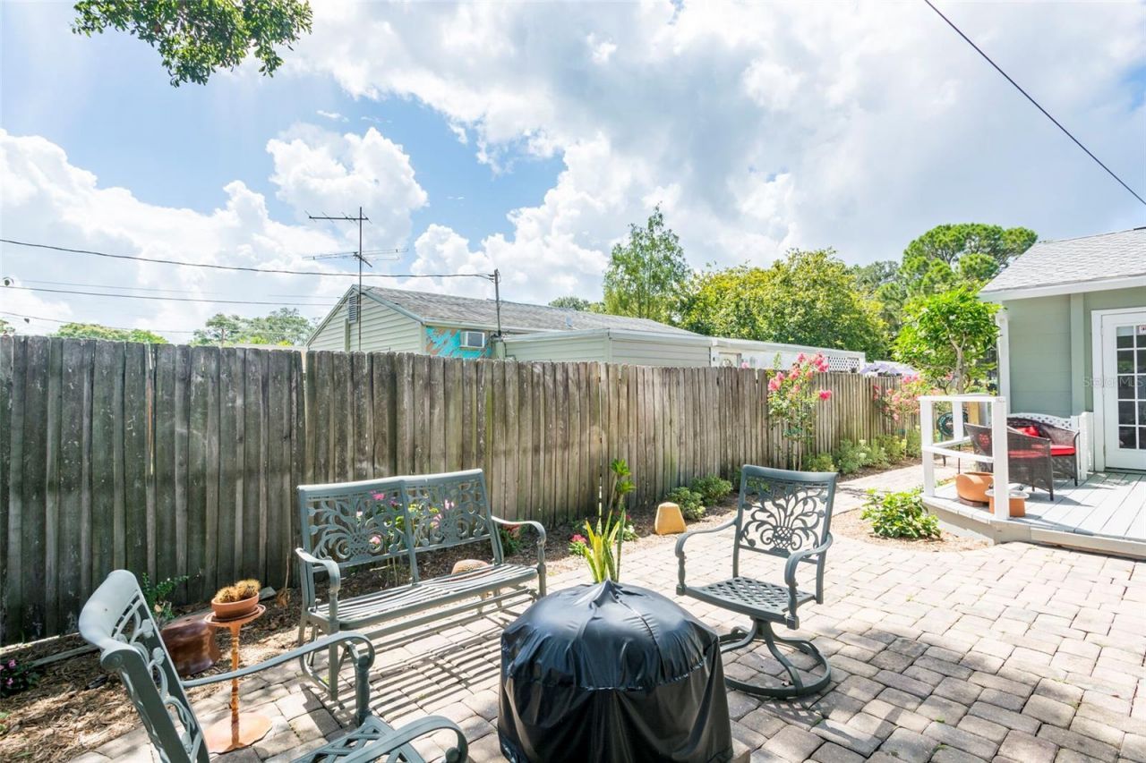 835 49th Avenue N, Saint Petersburg, FL 33703 Photo
