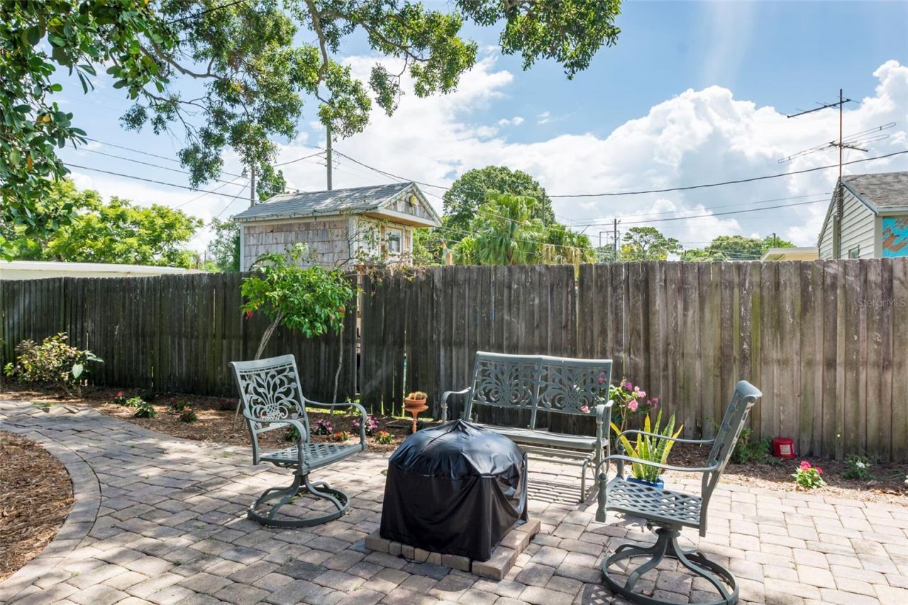 835 49th Avenue N, Saint Petersburg, FL 33703 Photo