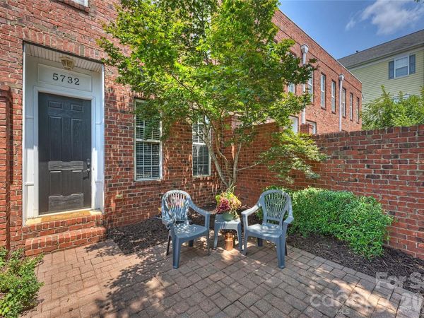 5732 Village Drive NW, Concord, NC 28027