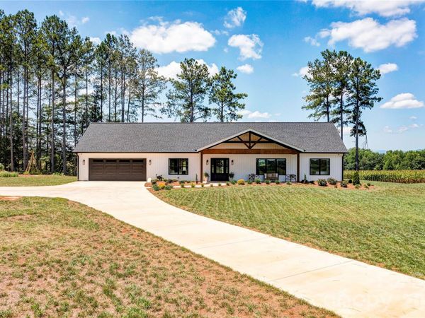 1405 Derby Drive , Shelby, NC 28150