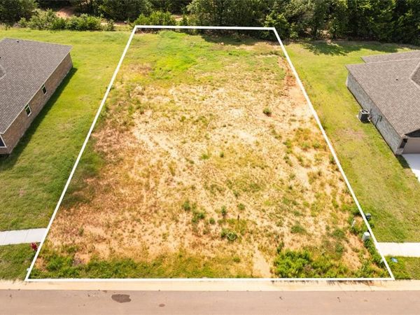 4648 Lincoln Landing, Harrah, OK 73045