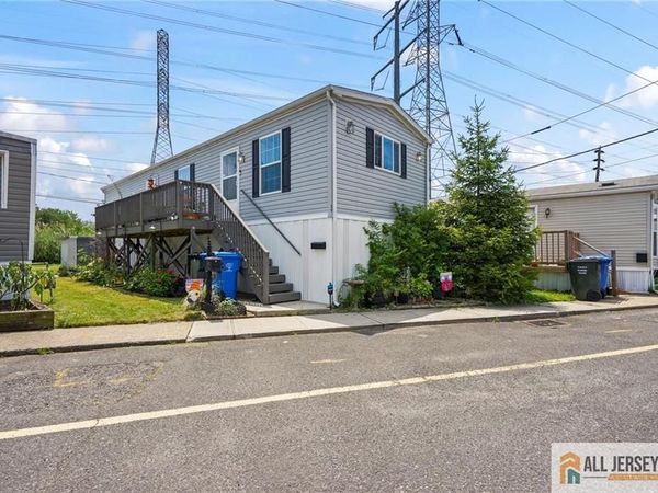 59 Helen Avenue , Avenel, NJ 07001