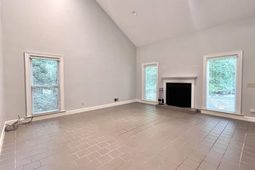1800 Briarcreek Court  photo 4