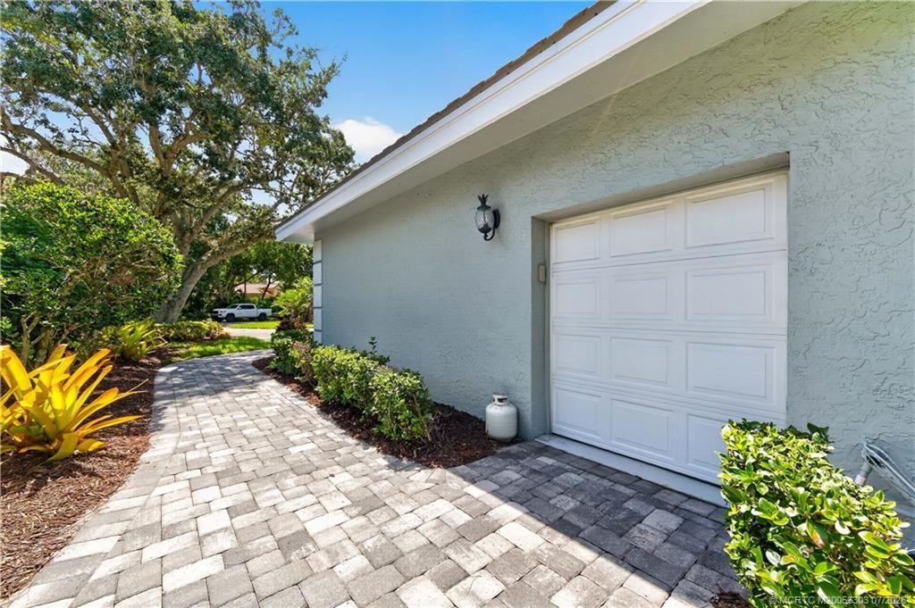 601 NW Winters Creek Road, Palm City, FL 34990 Photo