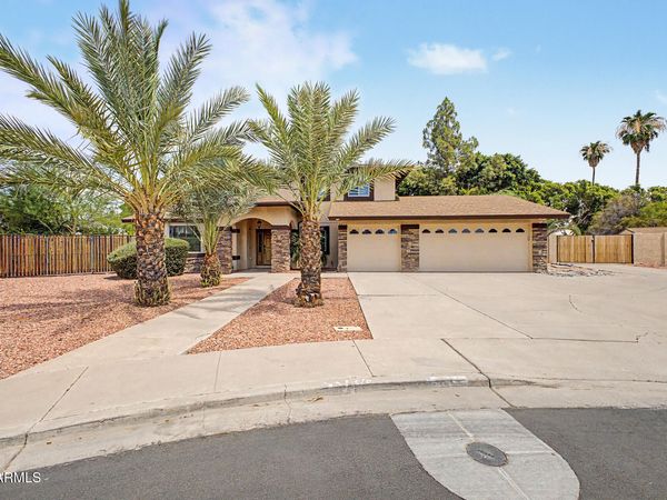 2612 E Fox Street, Mesa, AZ 85213