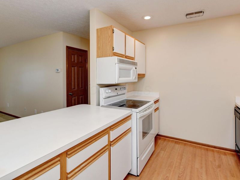 279 Goosepond Road , Unit D, Newark, OH 43055 Photo 11