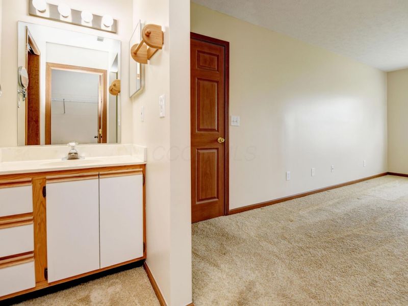 279 Goosepond Road , Unit D, Newark, OH 43055 Photo 19