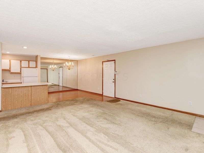 279 Goosepond Road , Unit D, Newark, OH 43055 Photo 4
