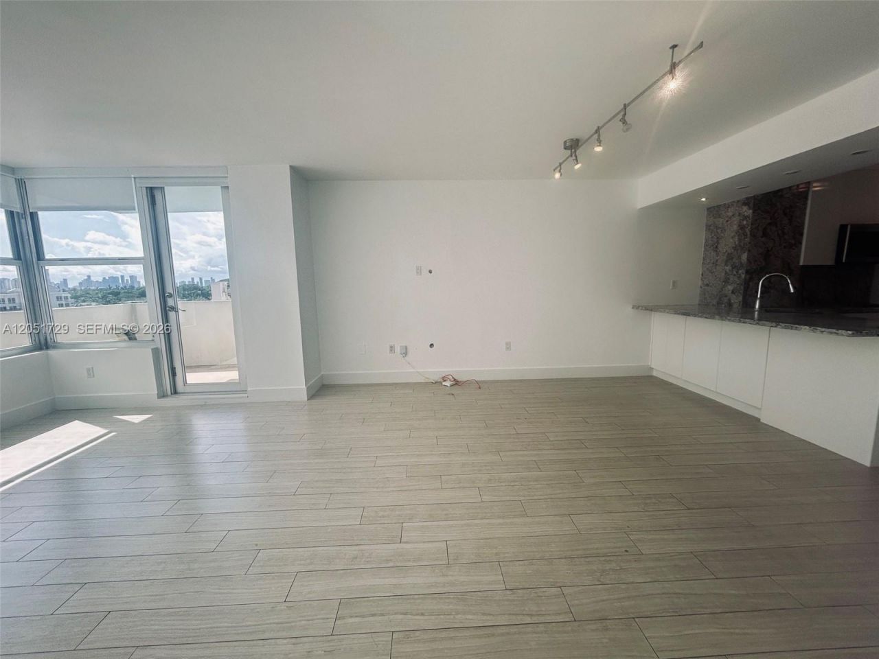 2899 Collins Ave, Unit 724, Miami Beach, FL 33140 Photo