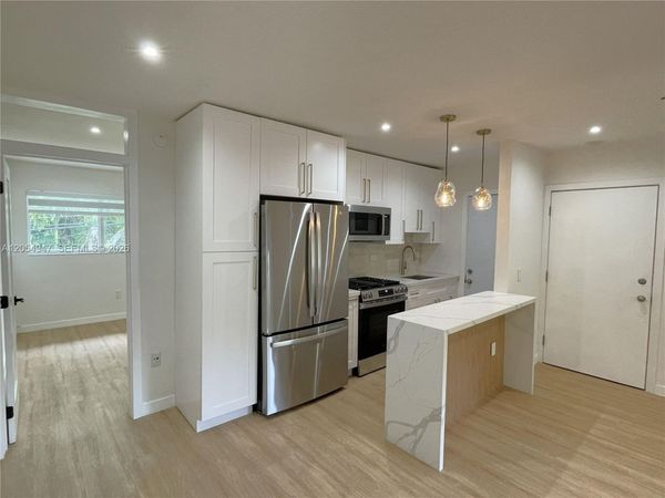 6310 SW 79th St , Unit 19, South Miami, FL 33143